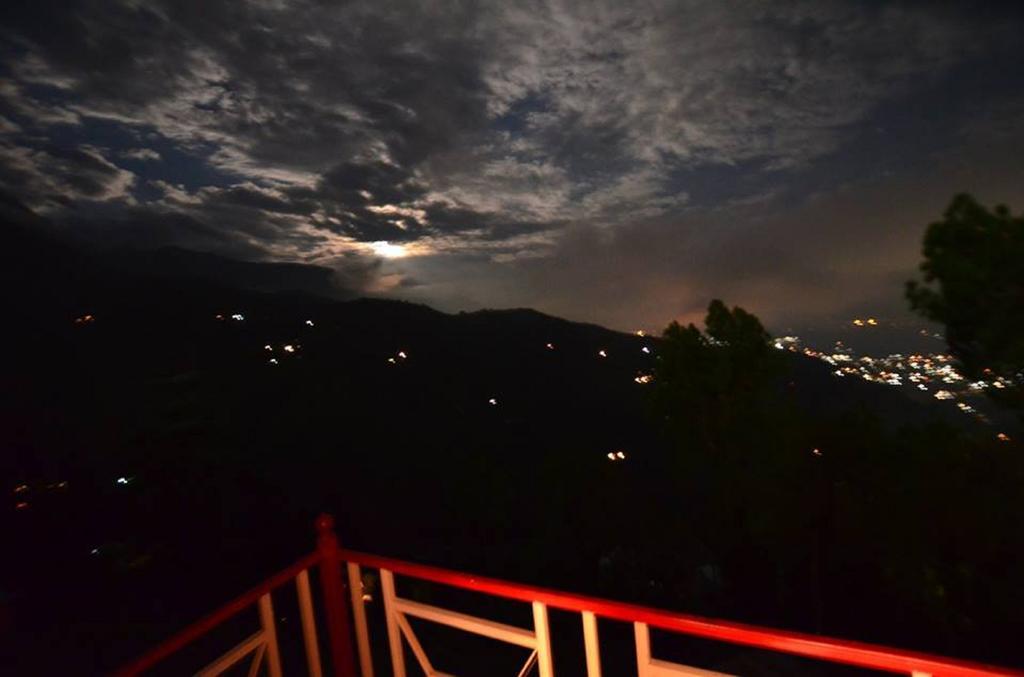 Hotel Deodar Villa Dharamshala Exterior foto